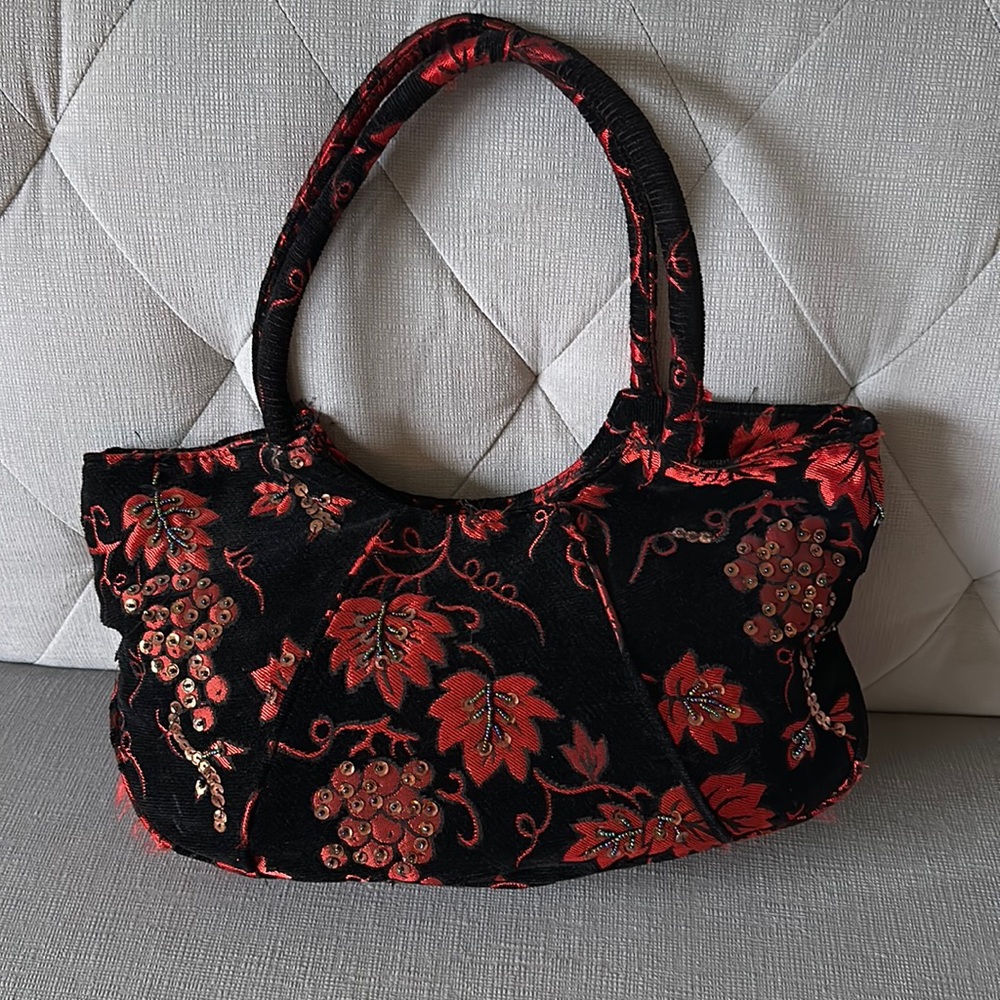 Cute embroidered Over-the-Shoulder Corduory Handbag - Un-named with beadwork